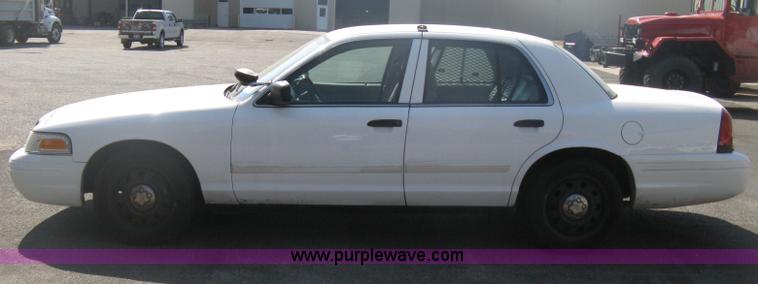 image for item H6424 2009 Ford Crown Victoria Police Interceptor