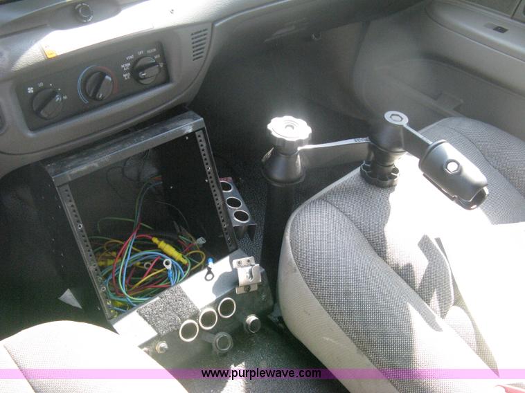 image for item H6424 2009 Ford Crown Victoria Police Interceptor