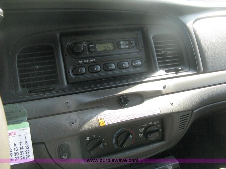 image for item H6424 2009 Ford Crown Victoria Police Interceptor