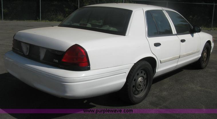 image for item H6425 2009 Ford Crown Victoria Police Interceptor