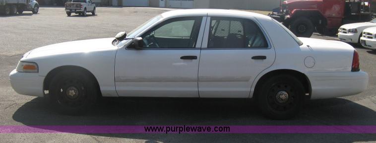 image for item H6425 2009 Ford Crown Victoria Police Interceptor