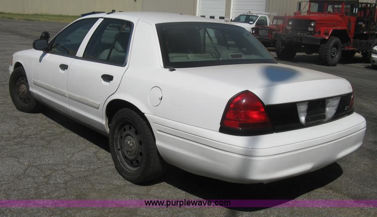 image for item H6426 2009 Ford Crown Victoria Police Interceptor