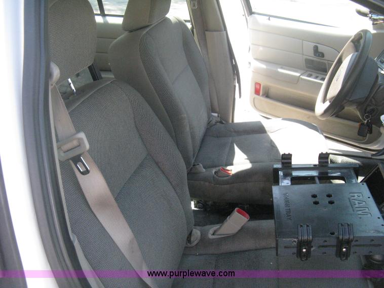 image for item H6426 2009 Ford Crown Victoria Police Interceptor