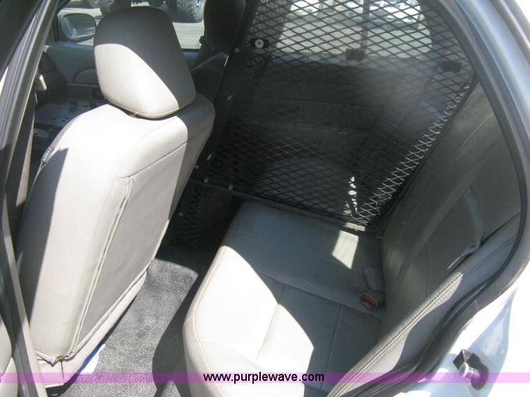 image for item H6426 2009 Ford Crown Victoria Police Interceptor