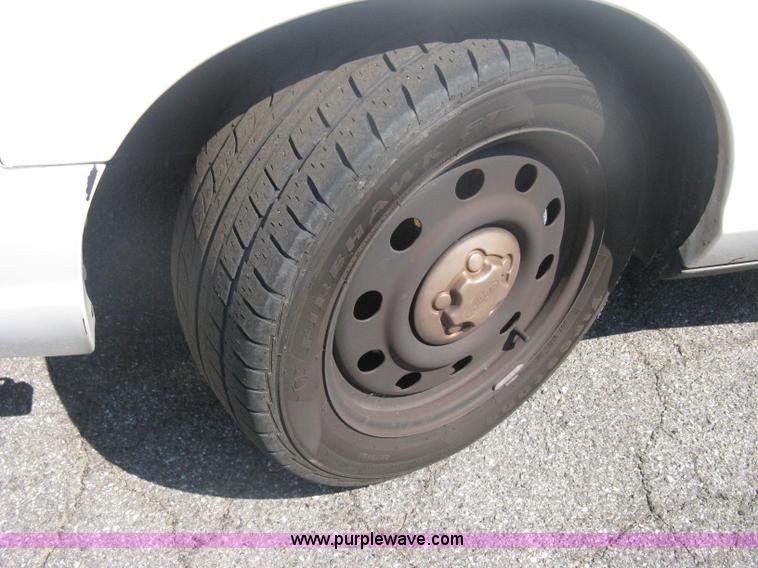 image for item H6426 2009 Ford Crown Victoria Police Interceptor