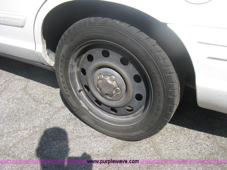 image for item H6426 2009 Ford Crown Victoria Police Interceptor