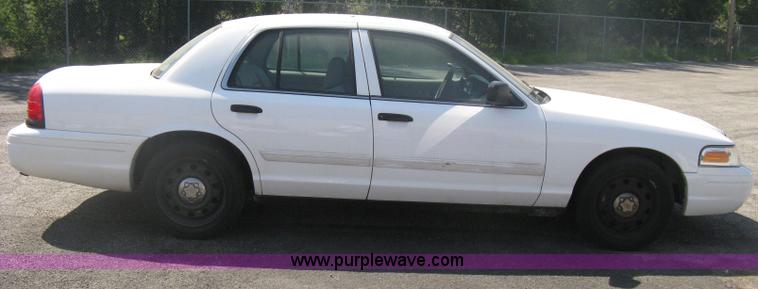 image for item H6427 2009 Ford Crown Victoria Police Interceptor