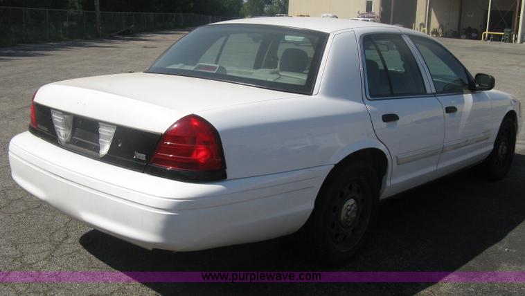image for item H6427 2009 Ford Crown Victoria Police Interceptor