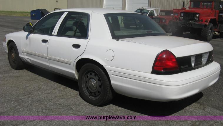 image for item H6427 2009 Ford Crown Victoria Police Interceptor