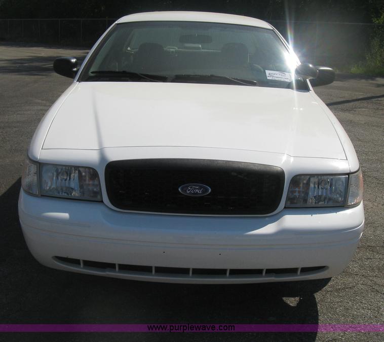 image for item H6427 2009 Ford Crown Victoria Police Interceptor