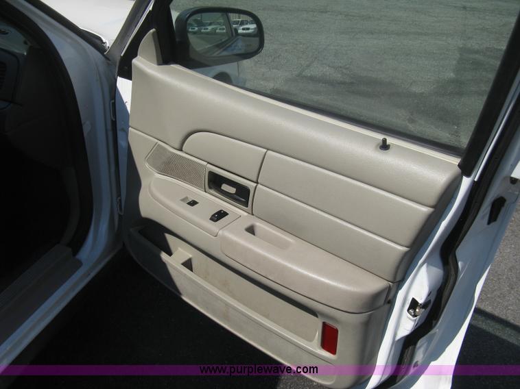 image for item H6427 2009 Ford Crown Victoria Police Interceptor