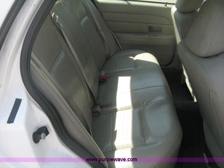 image for item H6427 2009 Ford Crown Victoria Police Interceptor