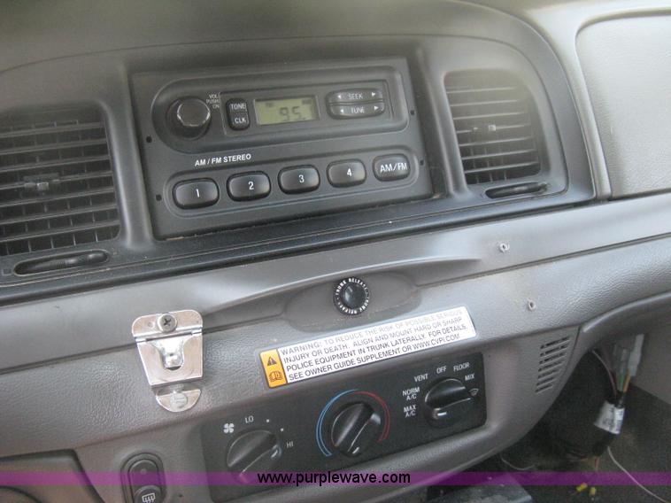 image for item H6428 2009 Ford Crown Victoria Police Interceptor
