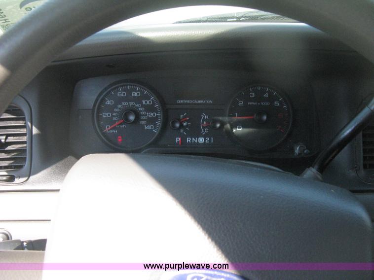 image for item H6428 2009 Ford Crown Victoria Police Interceptor