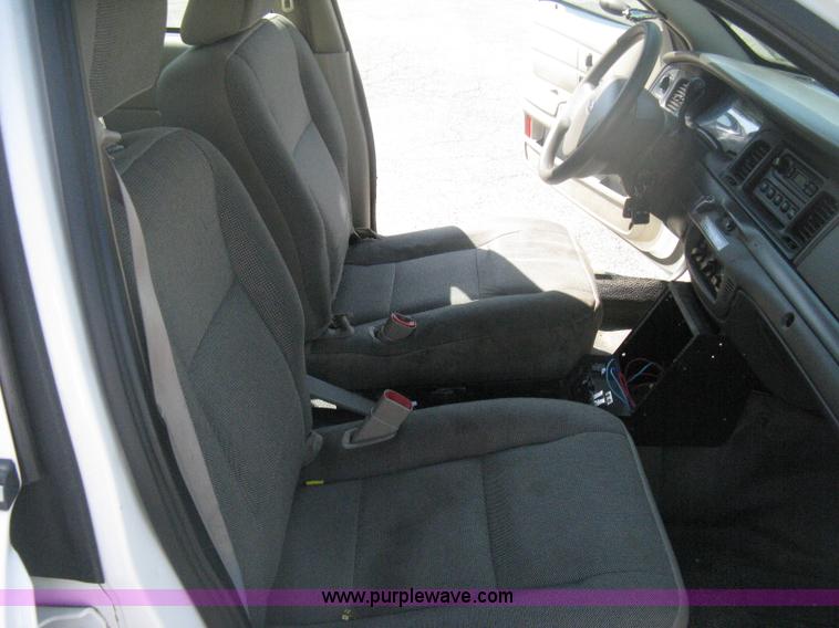 image for item H6428 2009 Ford Crown Victoria Police Interceptor