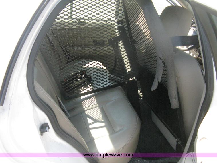 image for item H6428 2009 Ford Crown Victoria Police Interceptor