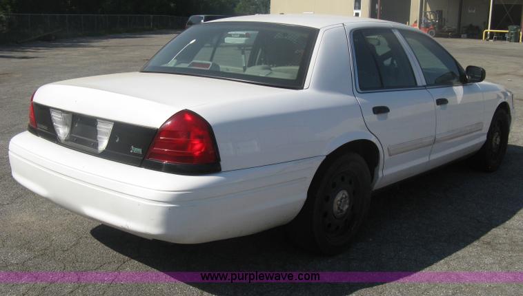 image for item H6429 2009 Ford Crown Victoria Police Interceptor