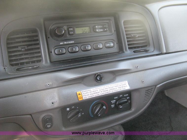 image for item H6429 2009 Ford Crown Victoria Police Interceptor