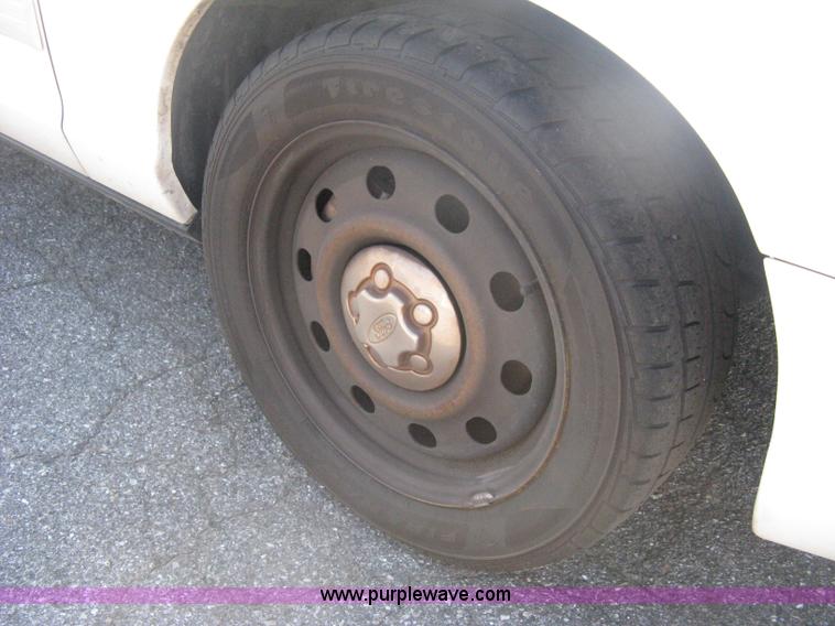 image for item H6429 2009 Ford Crown Victoria Police Interceptor