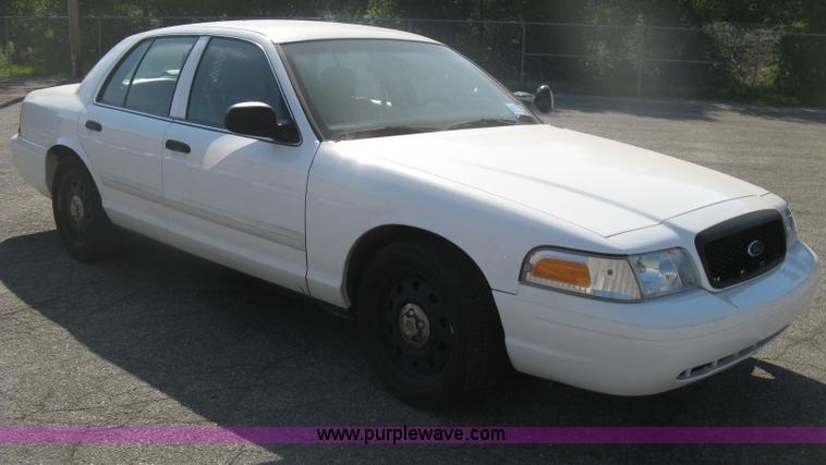 image for item H6430 2009 Ford Crown Victoria Police Interceptor