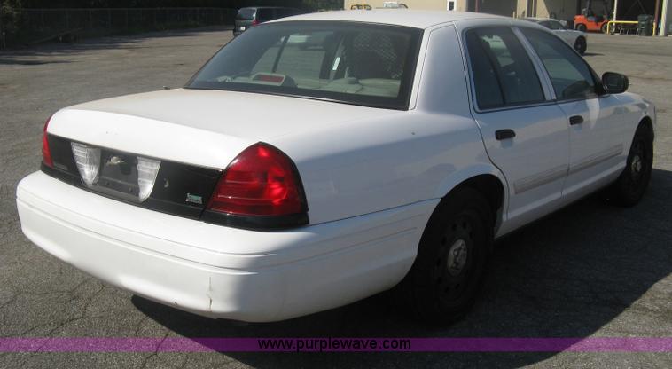 image for item H6430 2009 Ford Crown Victoria Police Interceptor