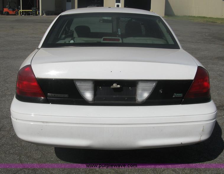 image for item H6430 2009 Ford Crown Victoria Police Interceptor