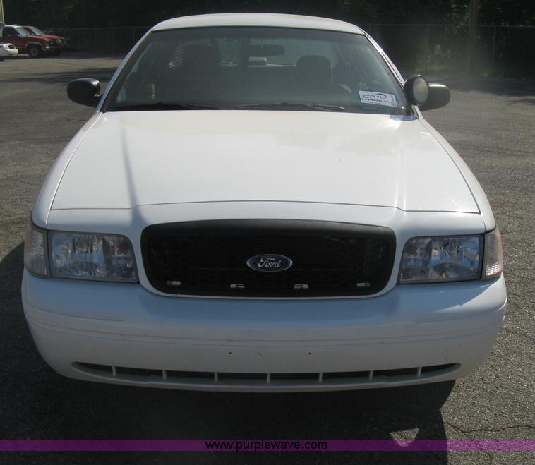 image for item H6430 2009 Ford Crown Victoria Police Interceptor