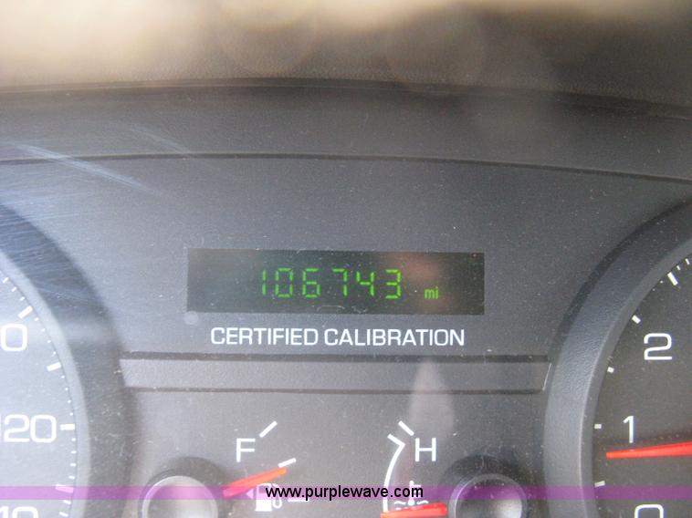 image for item H6430 2009 Ford Crown Victoria Police Interceptor