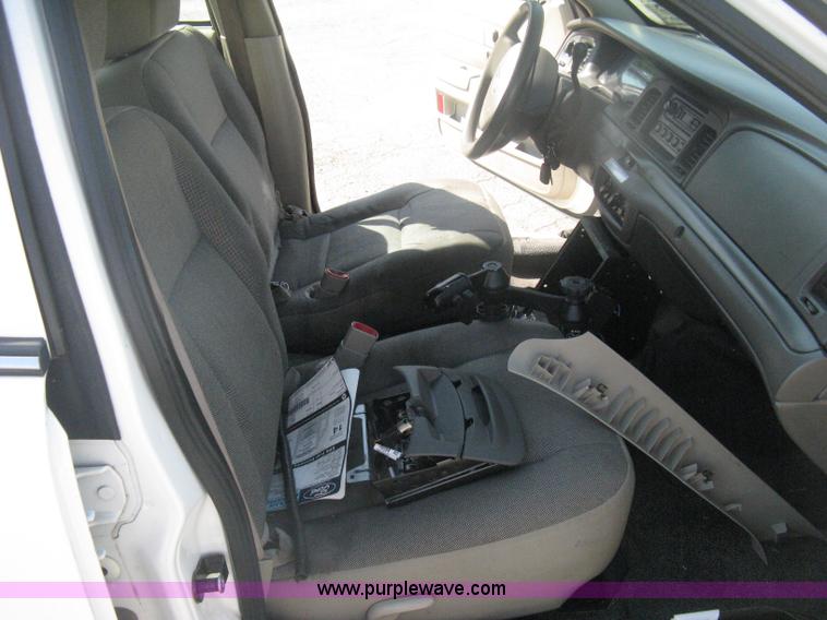 image for item H6430 2009 Ford Crown Victoria Police Interceptor