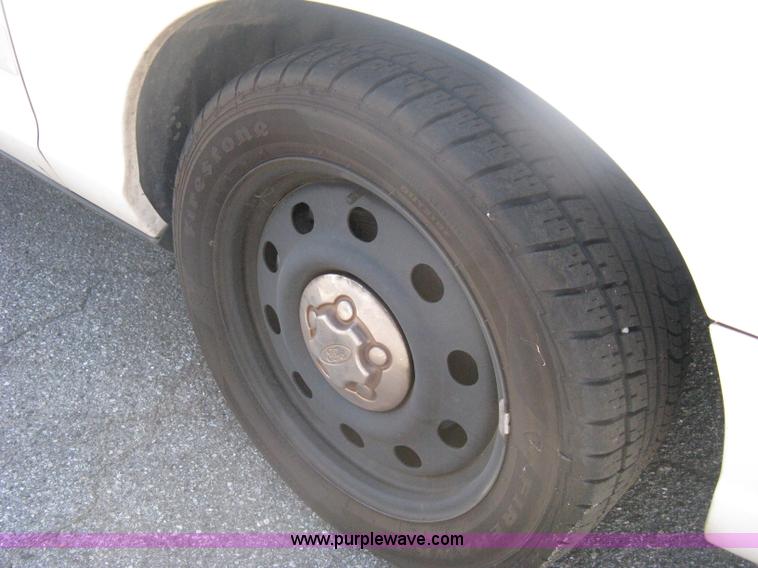 image for item H6430 2009 Ford Crown Victoria Police Interceptor