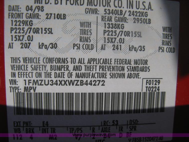 image for item H6432 1998 Ford Explorer XLT SUV