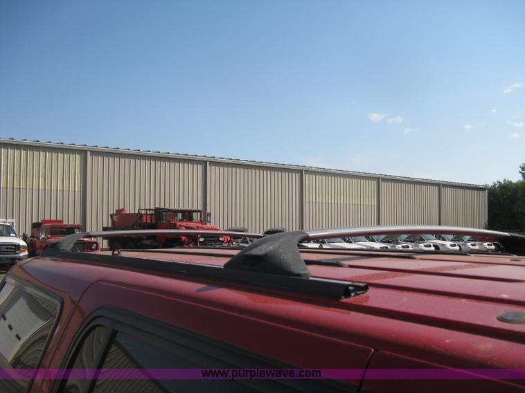 image for item H6432 1998 Ford Explorer XLT SUV