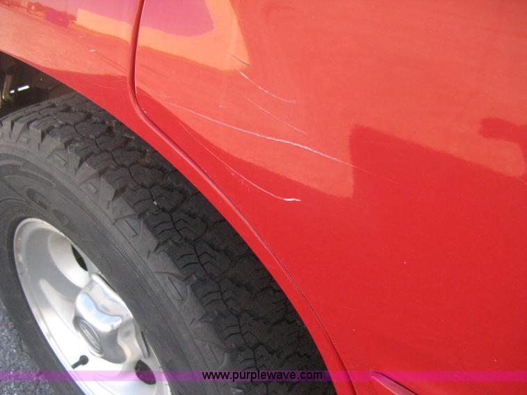 image for item H6432 1998 Ford Explorer XLT SUV