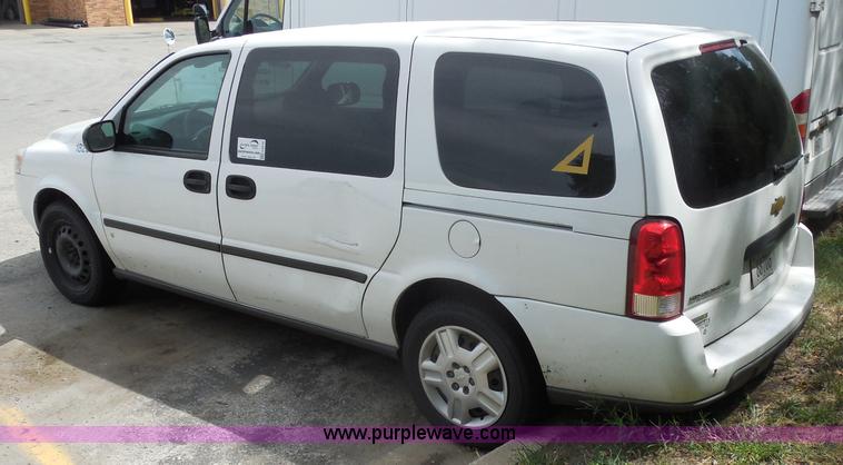 image for item H6636 2007 Chevrolet Uplander LS Ext. 1LS minivan
