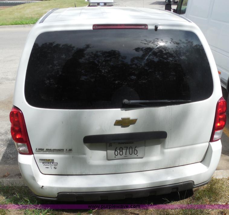 image for item H6636 2007 Chevrolet Uplander LS Ext. 1LS minivan
