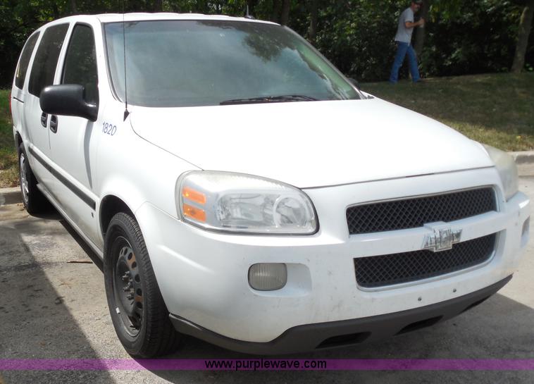 image for item H6636 2007 Chevrolet Uplander LS Ext. 1LS minivan