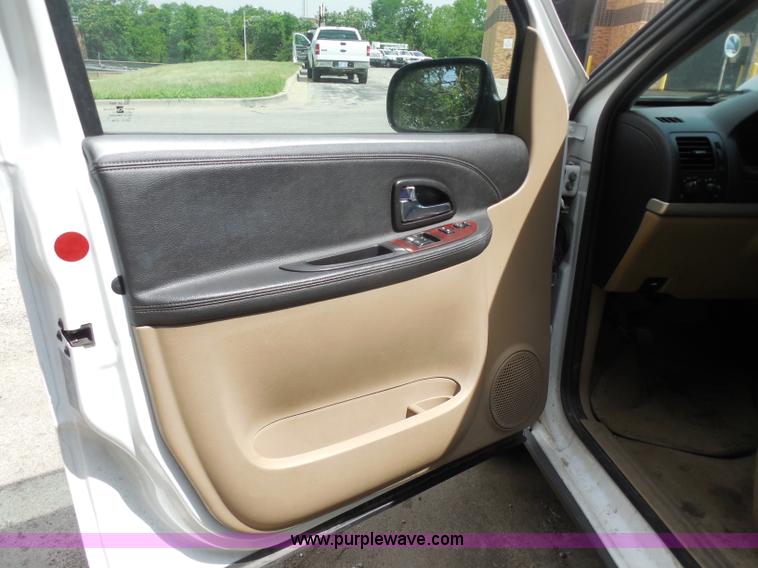 image for item H6636 2007 Chevrolet Uplander LS Ext. 1LS minivan