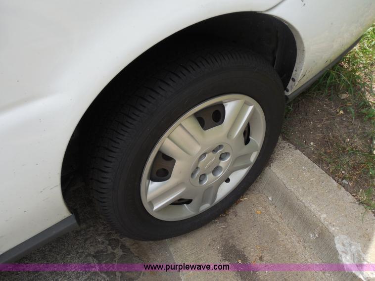 image for item H6636 2007 Chevrolet Uplander LS Ext. 1LS minivan