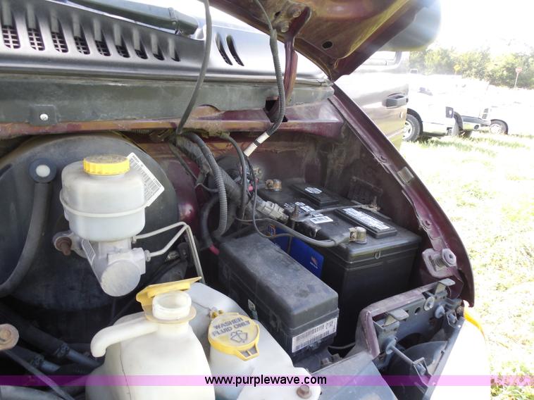 image for item H6651 2001 Dodge Ram Wagon B3500 Maxi van