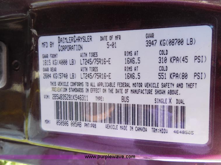 image for item H6651 2001 Dodge Ram Wagon B3500 Maxi van