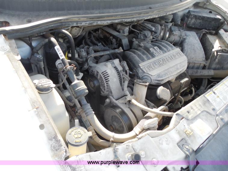 image for item H6652 1995 Ford Windstar LX minivan