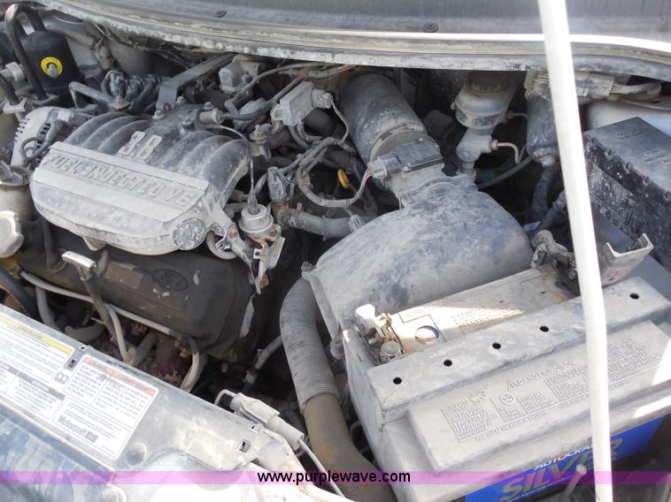 image for item H6652 1995 Ford Windstar LX minivan