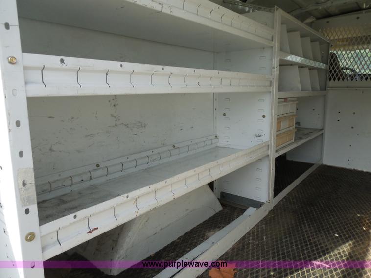 image for item H6666 2001 Dodge Ram 3500 Maxivan