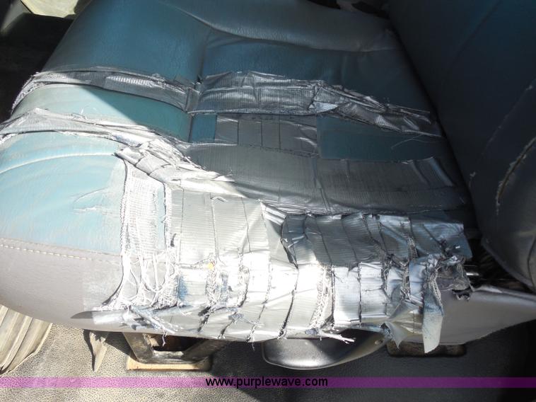 image for item H6667 2001 Dodge Ram 1500 pickup truck