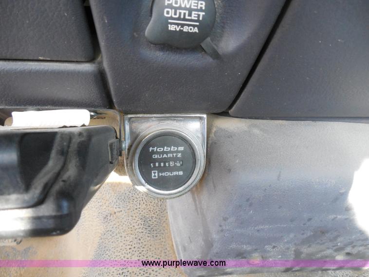 image for item H6668 2001 Dodge Ram 2500 utility truck