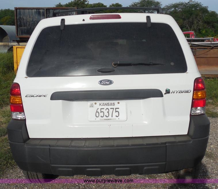 image for item H6669 2006 Ford Escape Hybrid SUV