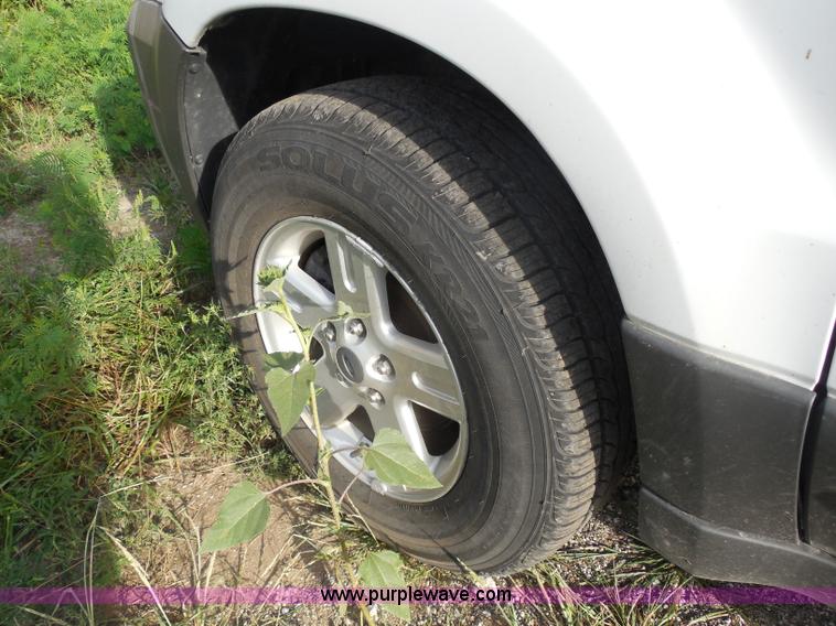 image for item H6669 2006 Ford Escape Hybrid SUV