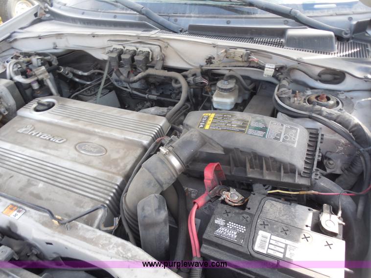 image for item H6669 2006 Ford Escape Hybrid SUV