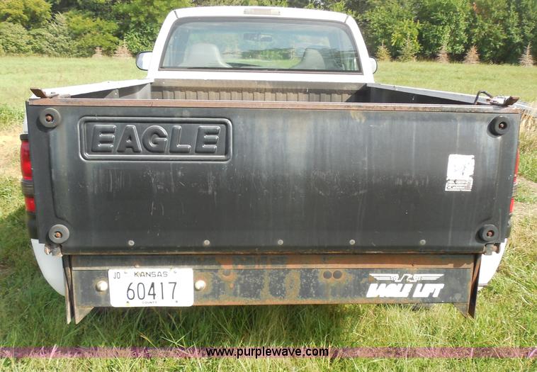 image for item H6670 2001 Dodge Ram 2500 pickup truck
