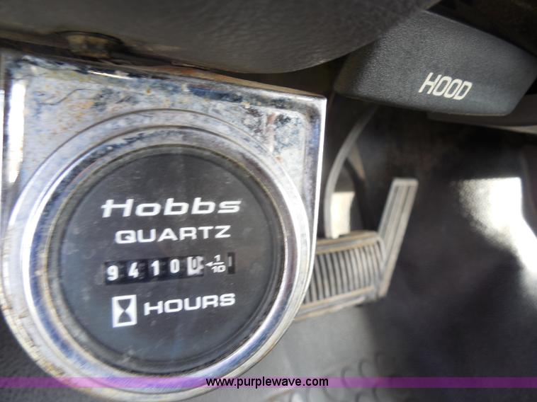 image for item H6670 2001 Dodge Ram 2500 pickup truck